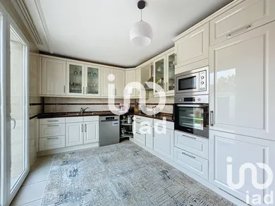 Detached at Pithiviers (45300)