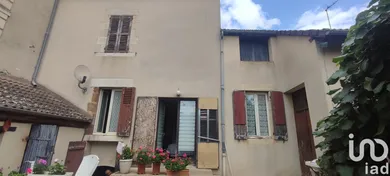 Townhouse at Villeneuve-sur-Allier (03460)