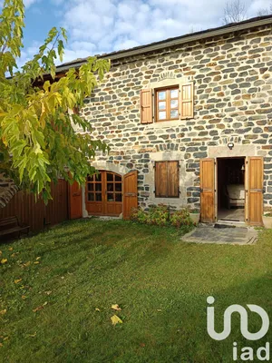 Maison de campagne à Saint-Julien-Chapteuil (43260)
