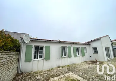 House at Loix (17111)