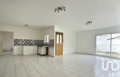 House at Loix (17111)