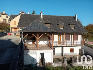 Village house at Montsalvy (15120)