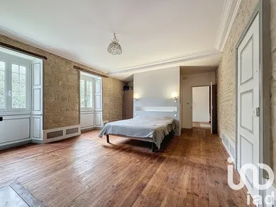 Manoir à Mauzé-sur-le-Mignon (79210)