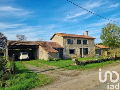 Maison à La Chapelle-Bertrand (79200)