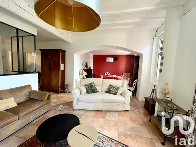 Immeuble à Saint-Pée-sur-Nivelle (64310)