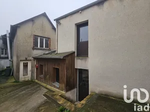 Immeuble à Saint-Méen-le-Grand (35290)