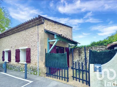 Traditional house at Saint-Geniès-de-Malgoirès (30190)