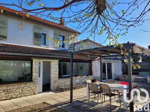 Maison de campagne à Sérigny (86230)
