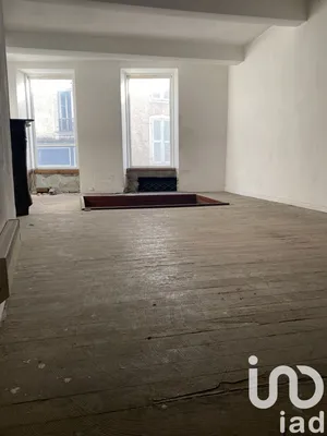 Building at Oloron-Sainte-Marie (64400)