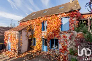 House at Chaussy (95710)