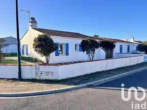 House at Barbâtre (85630)