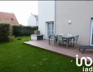 Apartment at Grisy-Suisnes (77166)