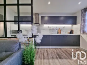 Apartment at Reims (51100)