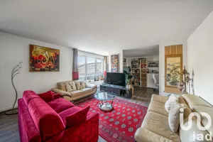Apartment at Sèvres (92310)