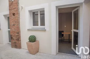 Building at Samatan (32130)