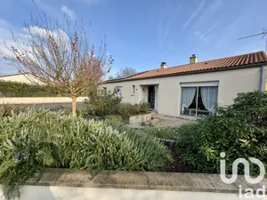 Maison à Treize-Septiers (85600)