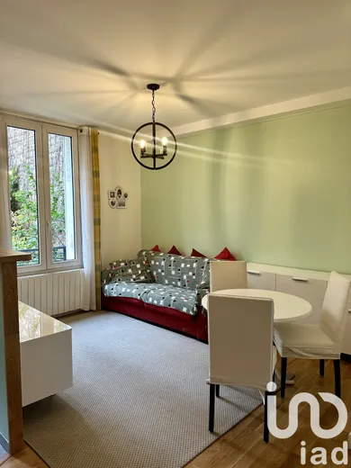 Apartment at Suresnes (92150)