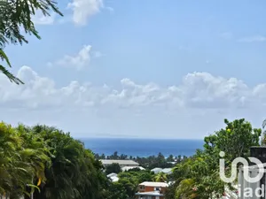 Maison traditionnelle à SAINTE ANNE (97180)