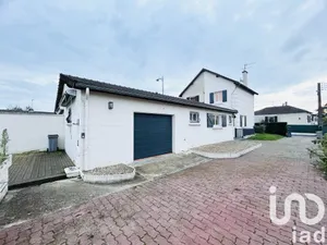 House at Crouy (02880)