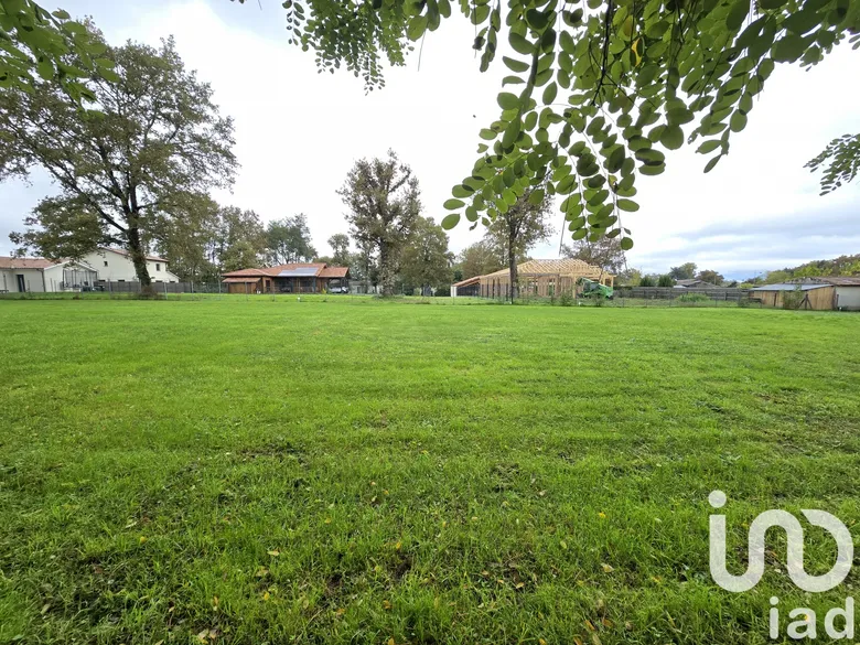 Terrain à bâtir à Roaillan (33210) · 69 000 €