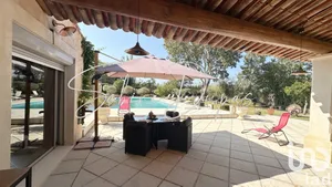 Domain at Taillades (84300)