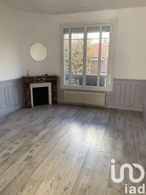 Apartment at Courbevoie (92400)