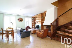 Maison traditionnelle à Magny-les-Hameaux (78114)