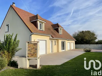Traditional house at Fresné-la-Mère (14700)