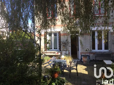 Traditional house at Fontenay-sous-Bois (94120)