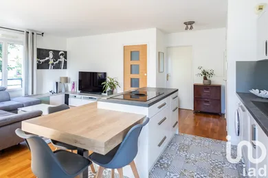 Appartement à Le Plessis-Trévise (94420) — 4/16