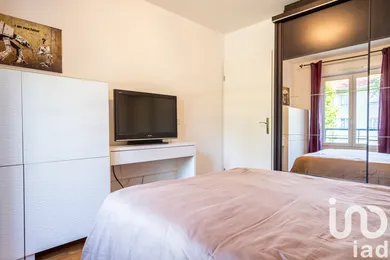Appartement à Le Plessis-Trévise (94420) — 12/16