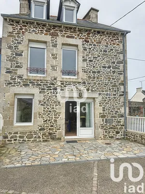 Townhouse at Saint-Quay-Portrieux (22410)