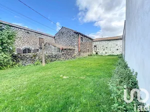 Maison de campagne à Saint-Martin-de-Fugères (43150)