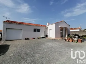 House at La Garnache (85710)