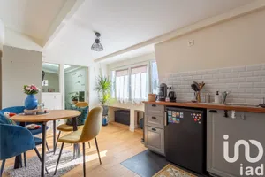 Apartment at Issy-les-Moulineaux (92130)