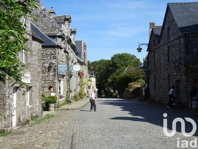 Building plot at Locronan (29180)