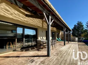 Maison à Brie (16590)