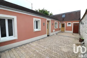 Maison traditionnelle à Thomery (77810)
