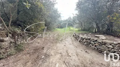 Building plot in Lagnes (84800)