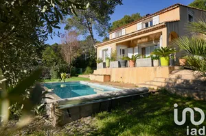 Maison traditionnelle à Peypin (13124)
