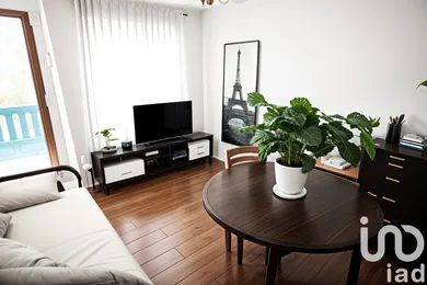 Townhouse at Mennecy (91540)