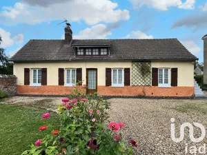 House at Pîtres (27590)