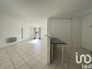 Apartment in Melun (77000)