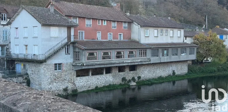 Maison 11 pièces 364 m² · à Laroquebrou · 364 m² · 134 000 €