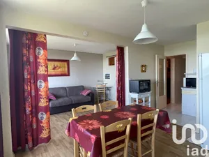 Apartment at super besse (63610)