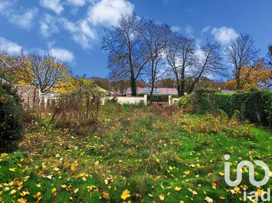 Terrain à bâtir à Le Châtelet-en-Brie (77820)