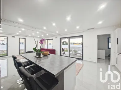 House at Saint-Hilaire-de-Brethmas (30560)