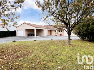 House at La Châtaigneraie (85120)