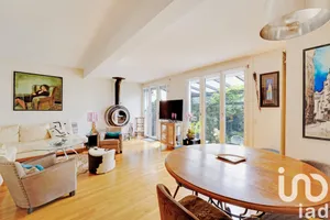 Maison à Suresnes (92150)