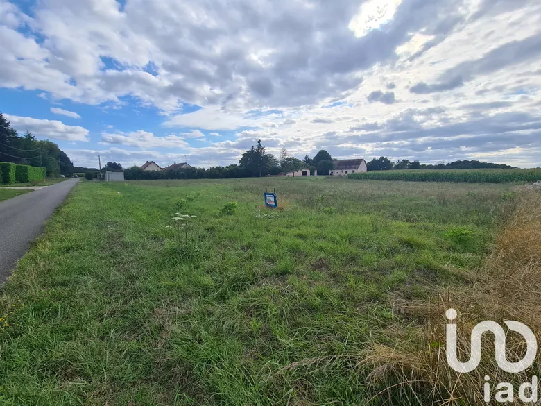 Terrain à bâtir à Oussoy-en-Gâtinais (45290) · 28 000 €